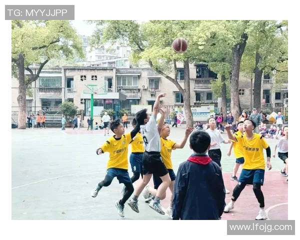 校园篮球联赛激发青春热血展现团队精神与竞技风采的精彩对决