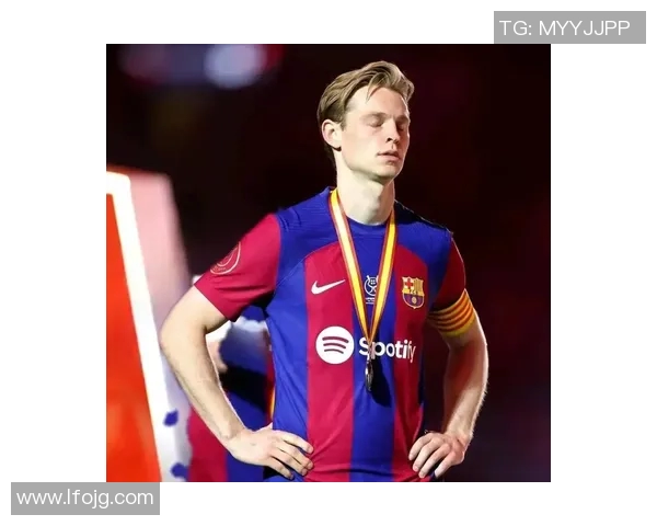 德容在巴萨中场的组织表现分析与战术价值探讨