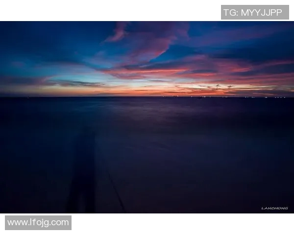 在余望的目光中寻找方向与希望的抽射之旅