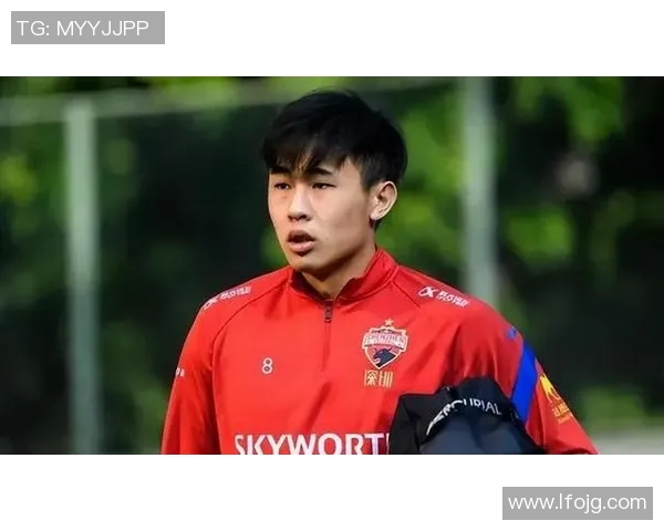 深圳队与成都蓉城激战戴伟浚展现精彩表现引发球迷热议