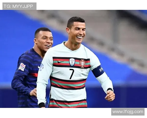 姆巴佩内切助力球队逆转胜利展现超凡技术与决策能力 姆巴佩内切助力球队逆转胜利展现超凡技术与决策能力