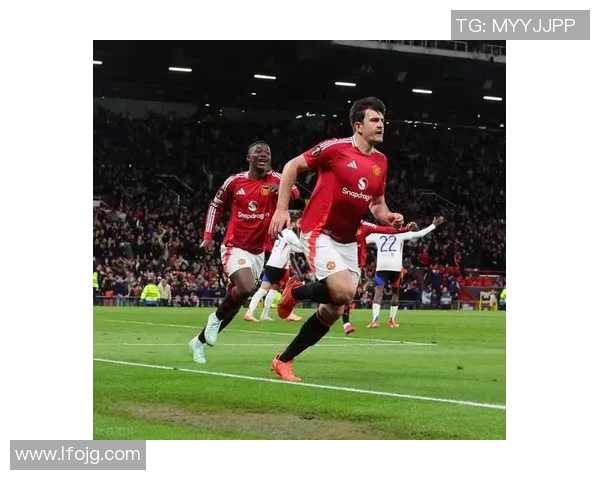 曼联逆转客场战胜狼队，继续保持英超不败纪录