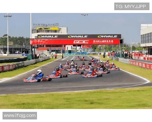 激情四溢的卡丁车锦标赛精彩战报与选手表现回顾 激情四溢的卡丁车锦标赛精彩战报与选手表现回顾