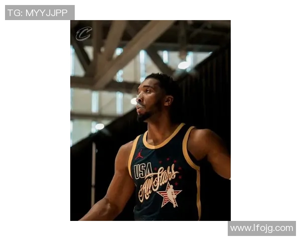 爵士队的闪耀之星：米切尔再次当选全明星首发，展现赛季卓越表现